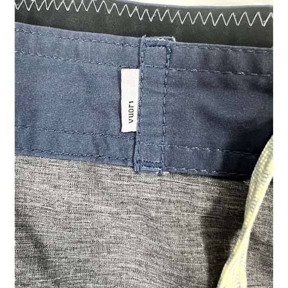 Vuori Mens Size 38 Cruise Board Shorts Performance 4 Way Stretch Gray Stripe - Picture 8 of 16